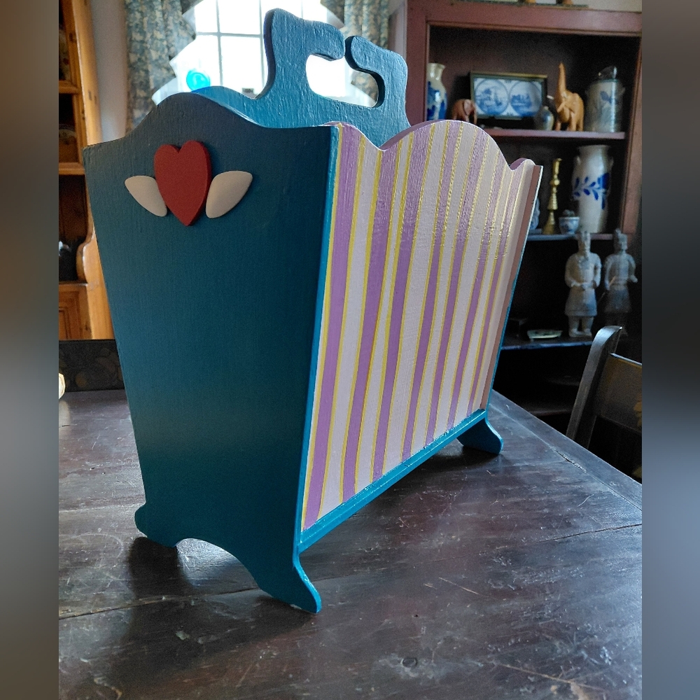 Handmade mid century painted magazine rack holder with handle
